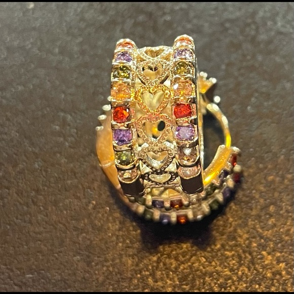 Gorgeous 18K Gold Plated Earrings - Picture 2 of 6